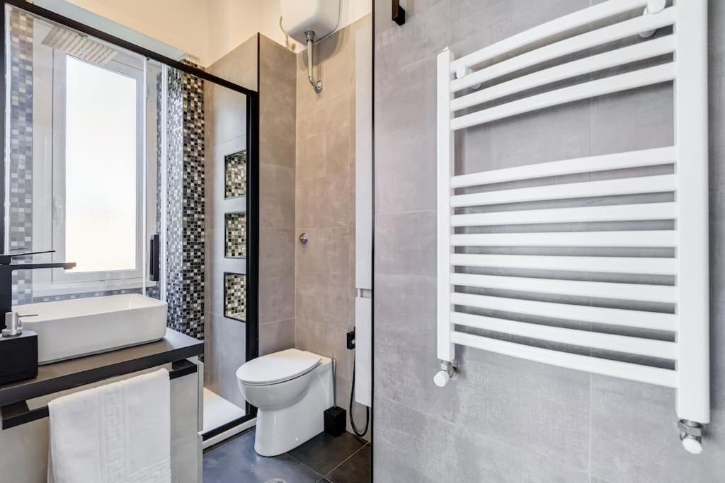 Classy In The Richest Apartment Rom